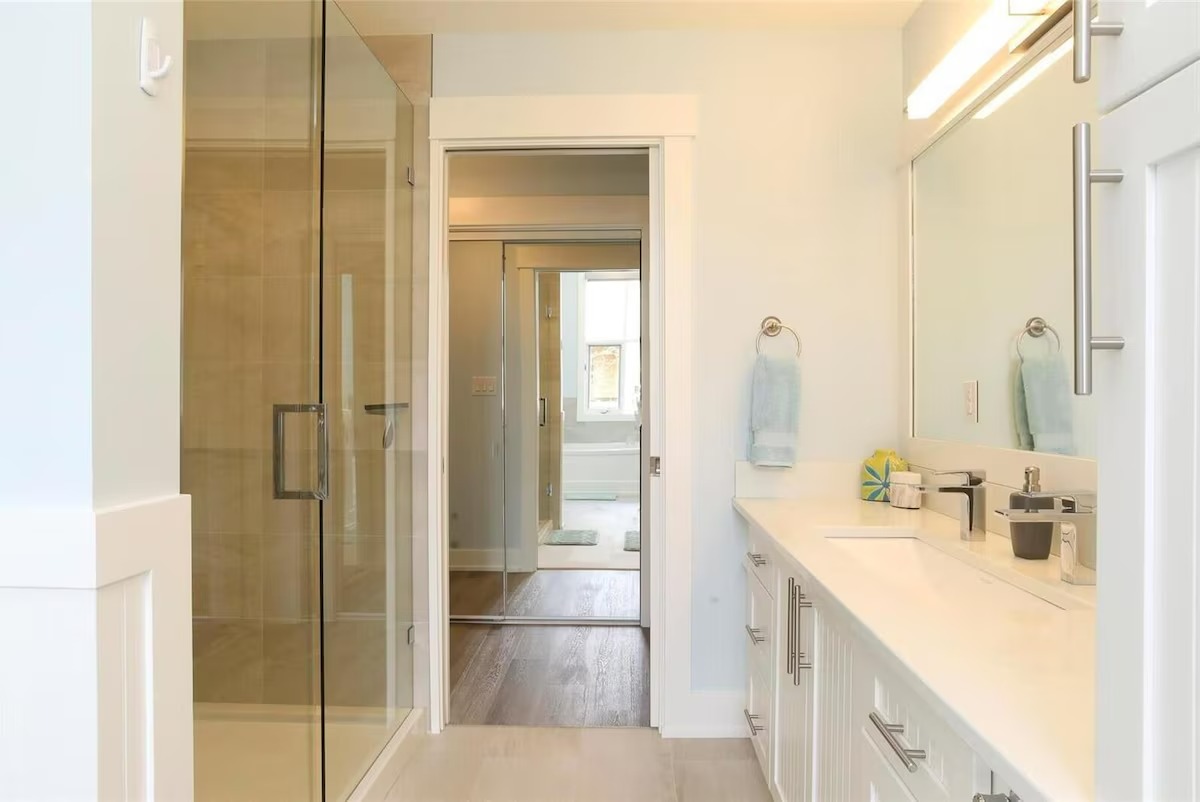 Bathroom 6
